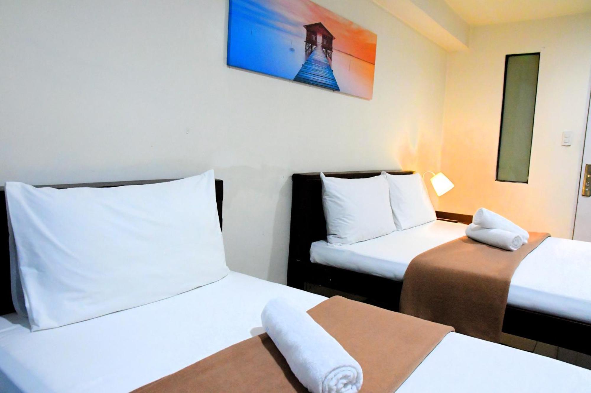Arzo Hotel Makati Makati City Екстер'єр фото