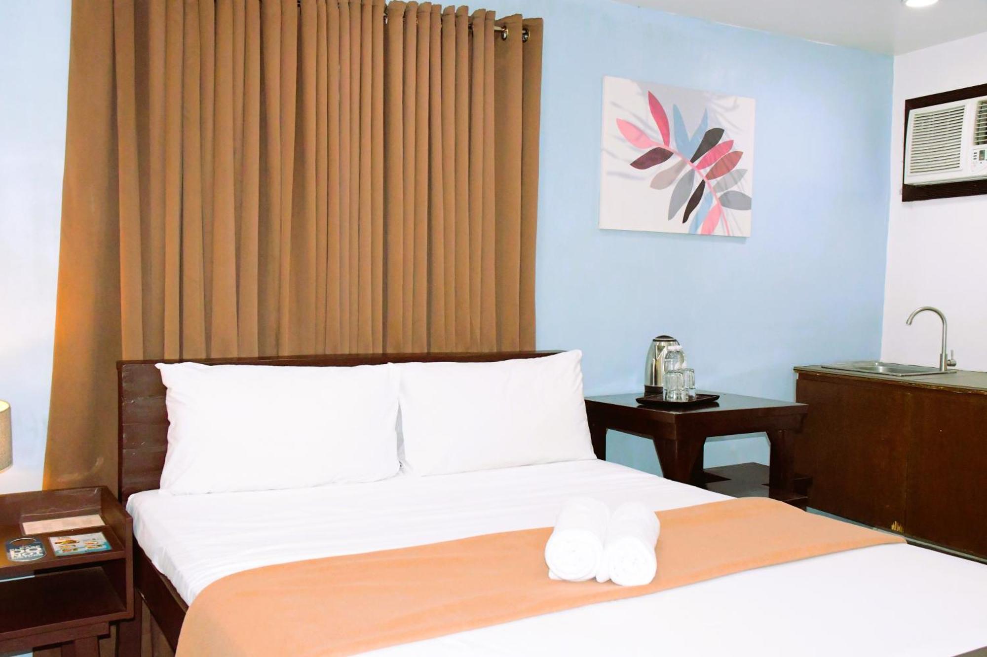 Arzo Hotel Makati Makati City Екстер'єр фото
